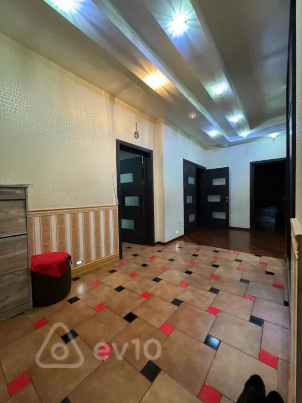 Satılır 4 otaqlı yeni tikili 187 m²