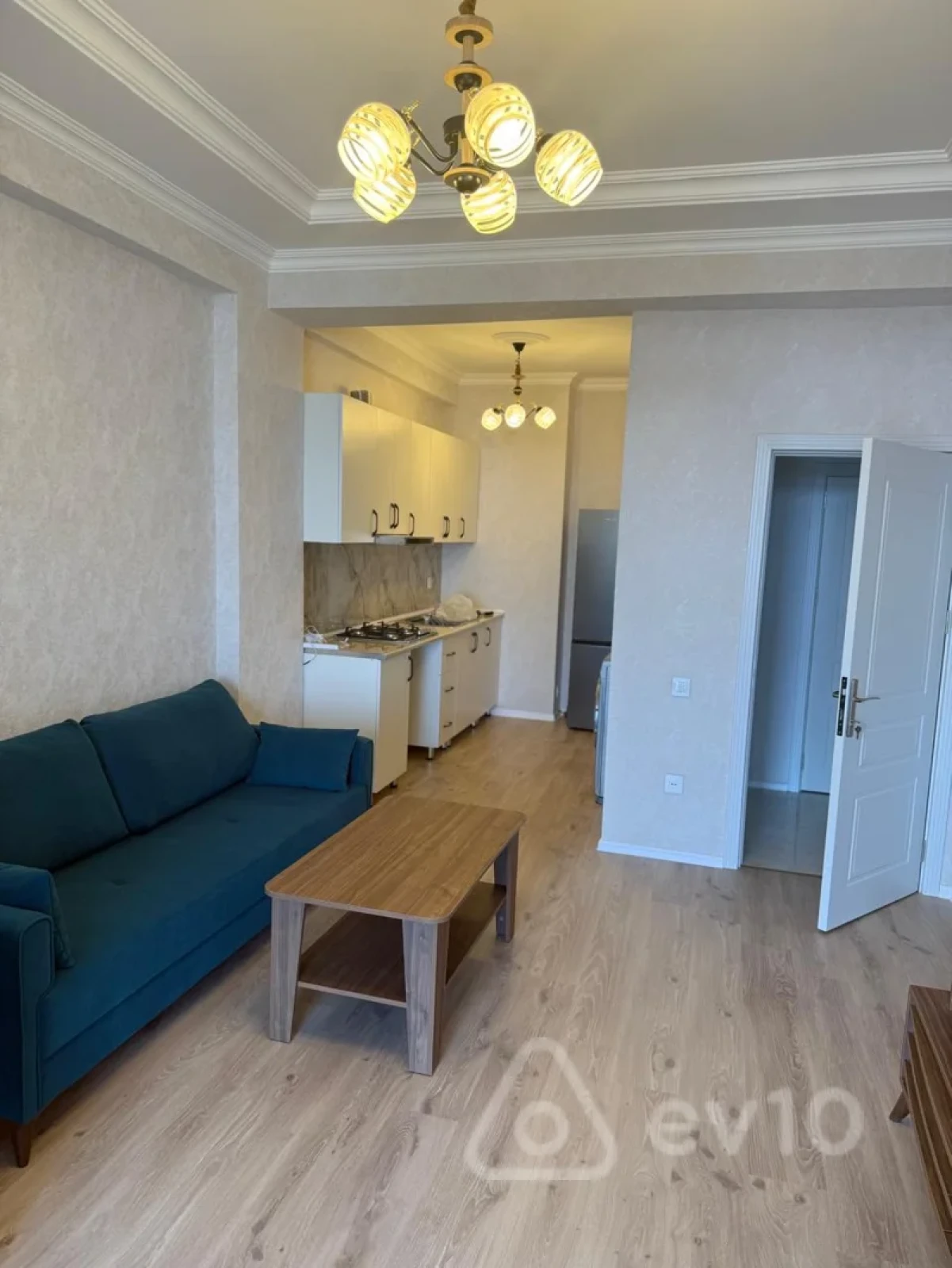 Kirayə verilir 2 otaqlı yeni tikili 75 m²