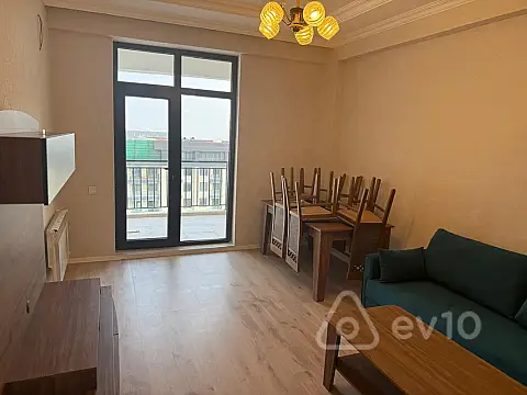 Kirayə verilir 2 otaqlı yeni tikili 75 m²