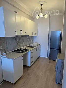 Kirayə verilir 2 otaqlı yeni tikili 75 m²