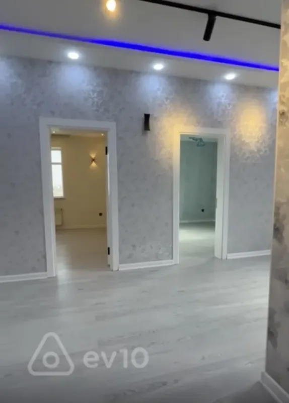Satılır 5 otaqlı həyət evi 140 m²