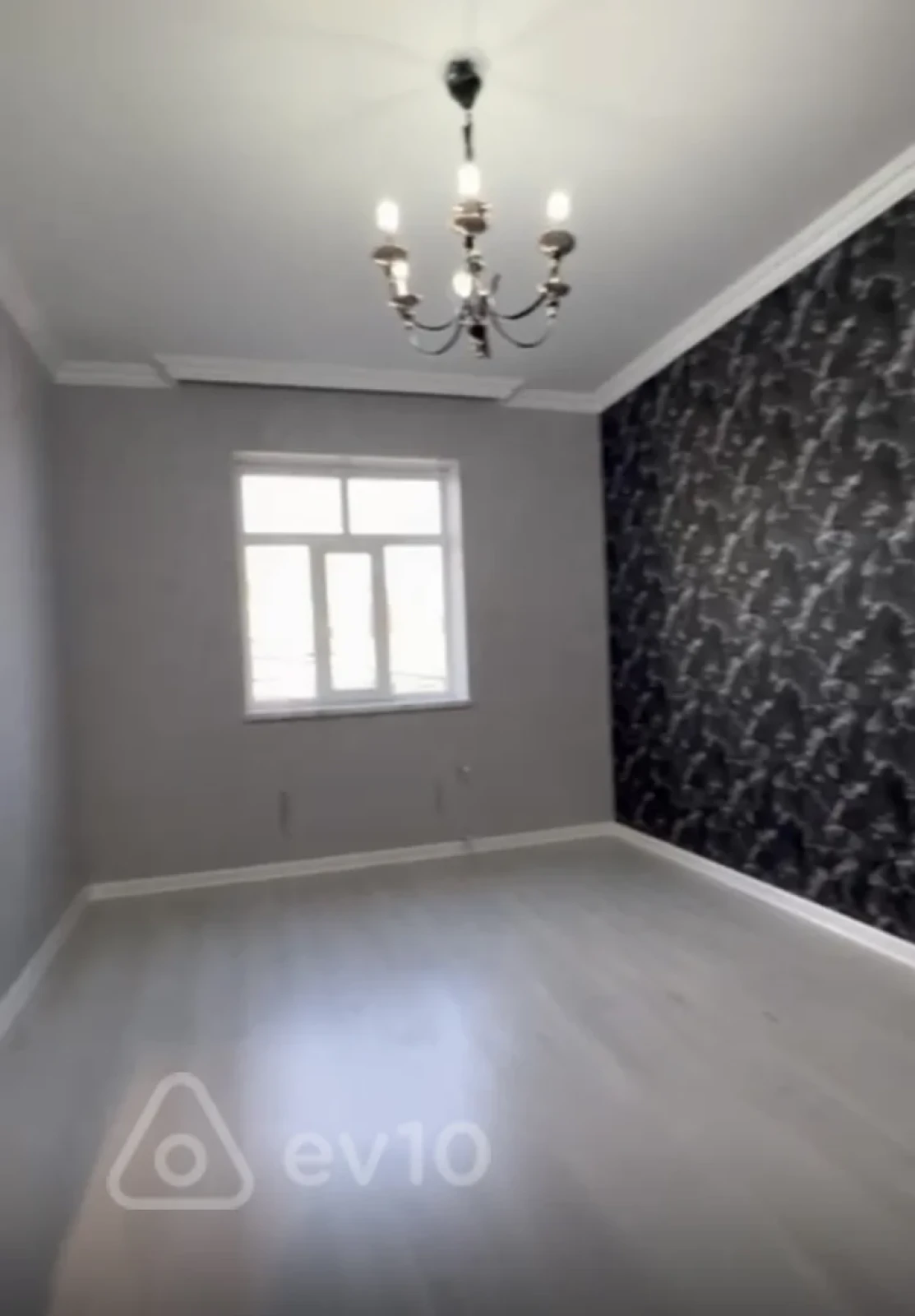 Satılır 5 otaqlı həyət evi 140 m²
