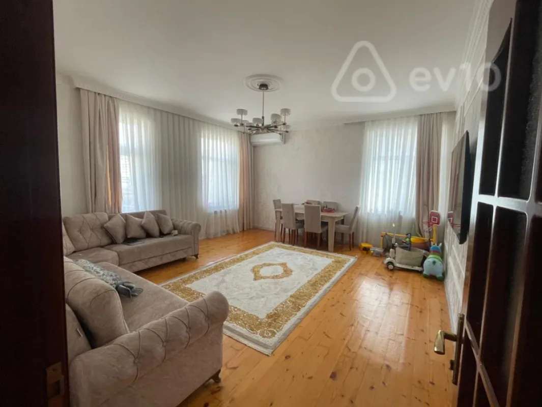 Satılır 2 otaqlı yeni tikili 81 m²