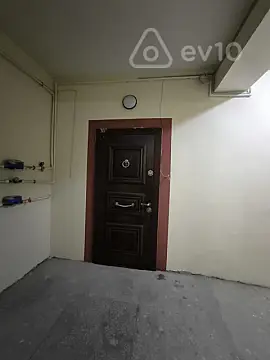 Kirayə verilir 2 otaqlı yeni tikili 80 m²