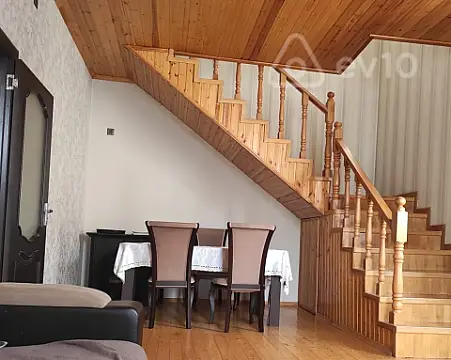 Kirayə verilir 4 otaqlı köhnə tikili 160 m² — Bakı, Yasamal 4 otaq 160.00 m²