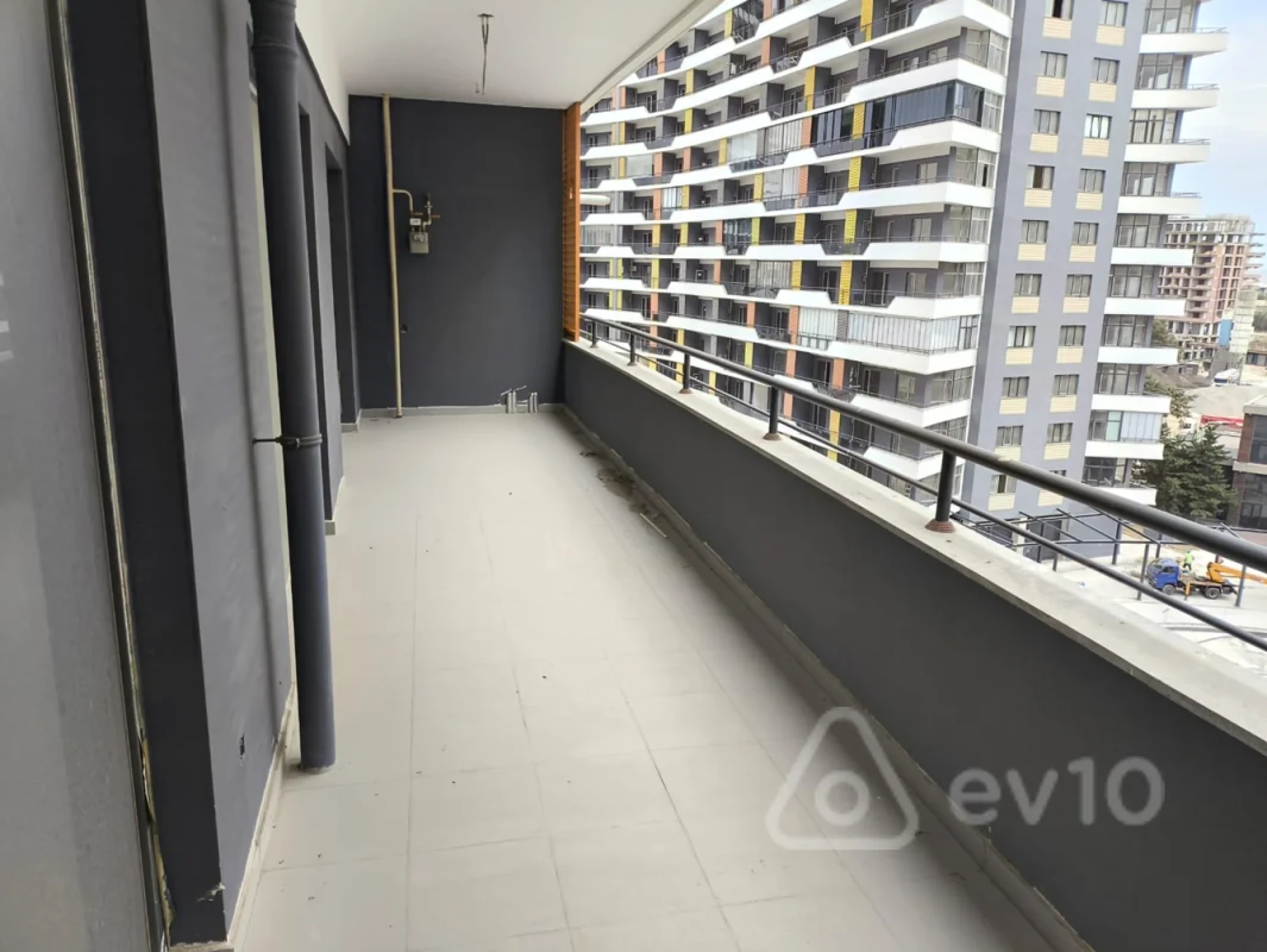 Satılır 2 otaqlı yeni tikili 80 m²