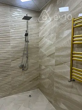 Kirayə verilir 2 otaqlı yeni tikili 120 m²