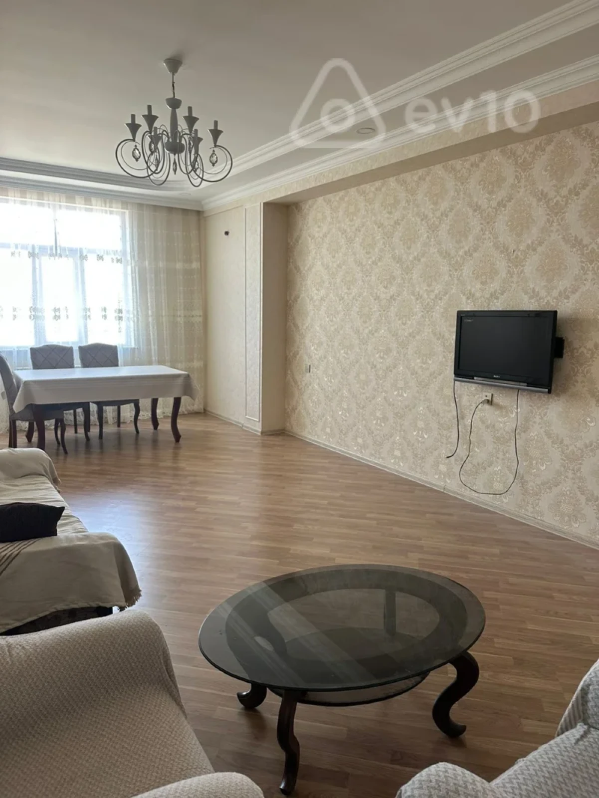 Kirayə verilir 2 otaqlı yeni tikili 120 m²