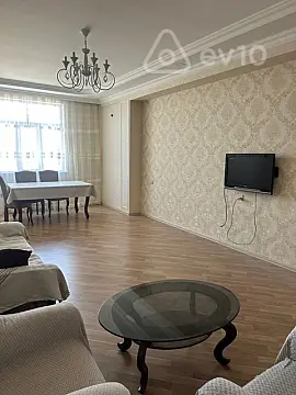 Kirayə verilir 2 otaqlı yeni tikili 120 m²