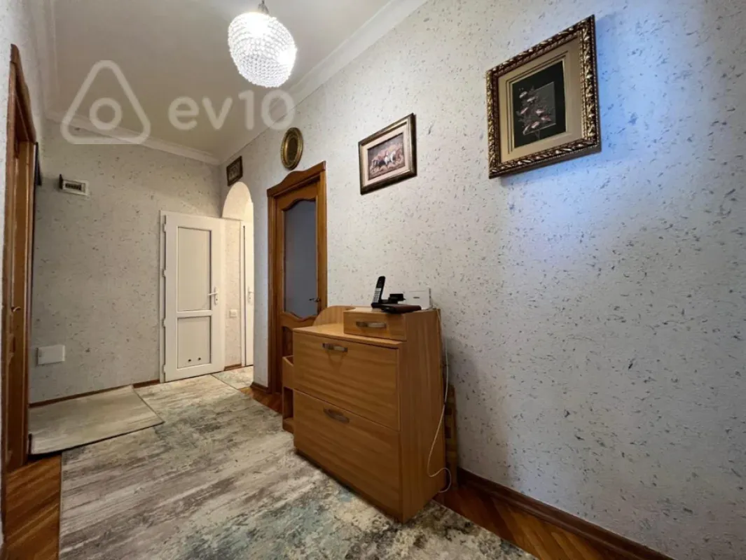 Kirayə verilir 3 otaqlı köhnə tikili 69 m²