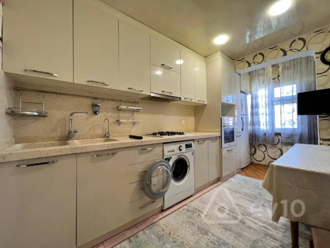 Kirayə verilir 3 otaqlı köhnə tikili 69 m²