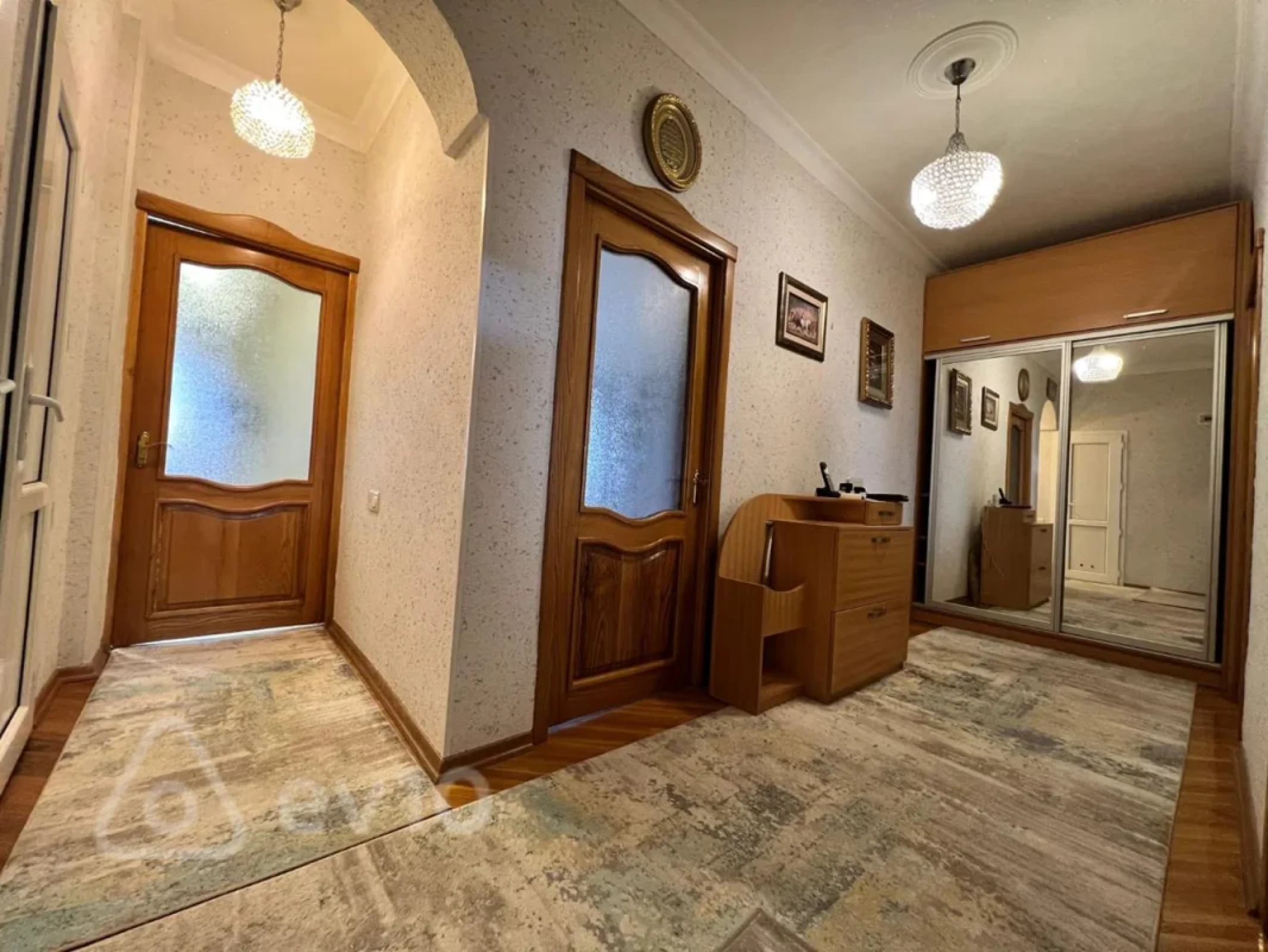 Kirayə verilir 3 otaqlı köhnə tikili 69 m²