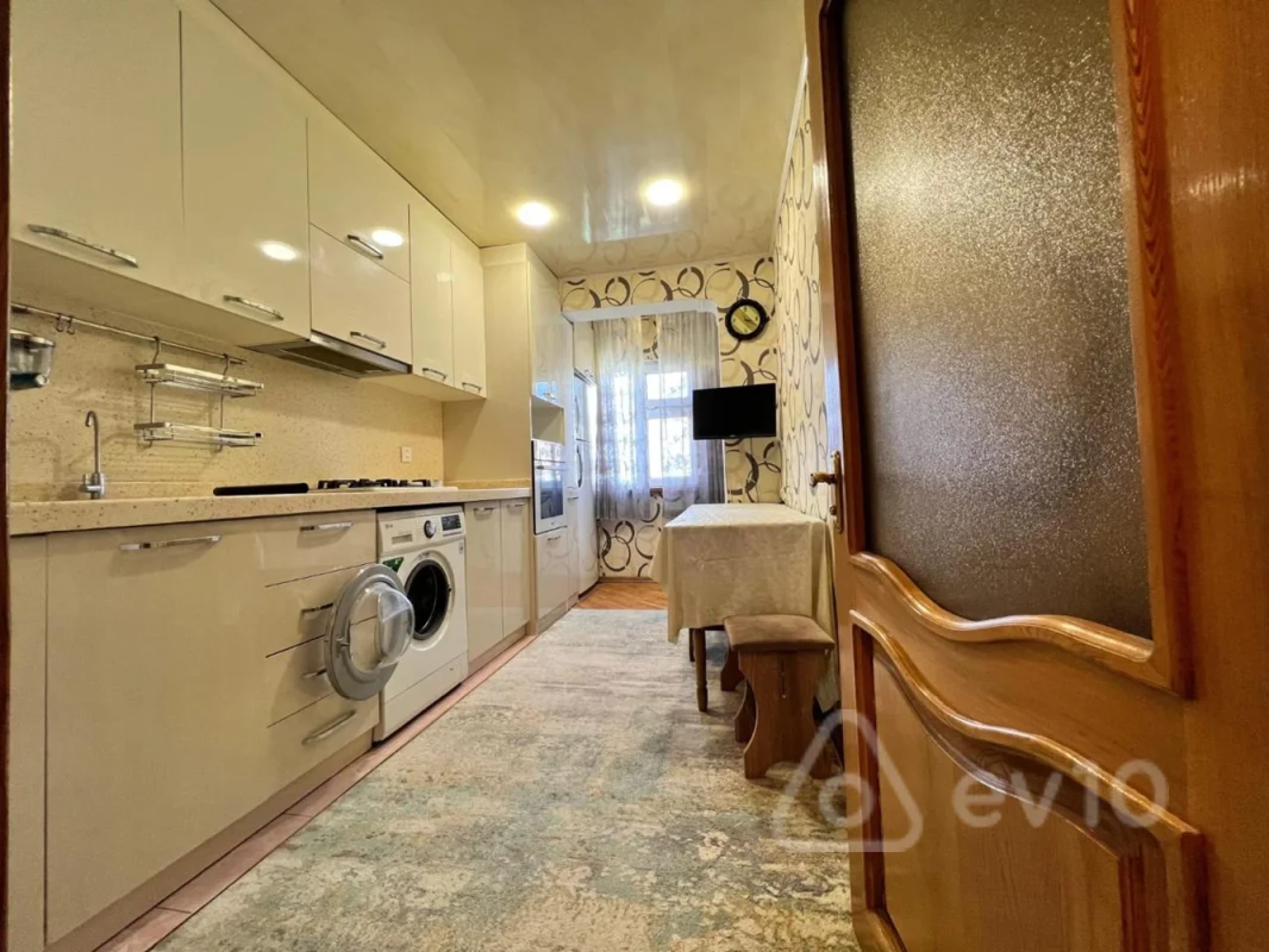 Kirayə verilir 3 otaqlı köhnə tikili 69 m²