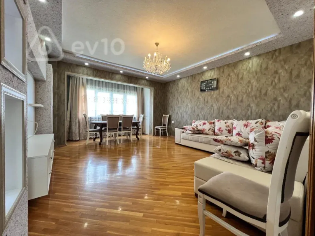 Kirayə verilir 3 otaqlı köhnə tikili 69 m²