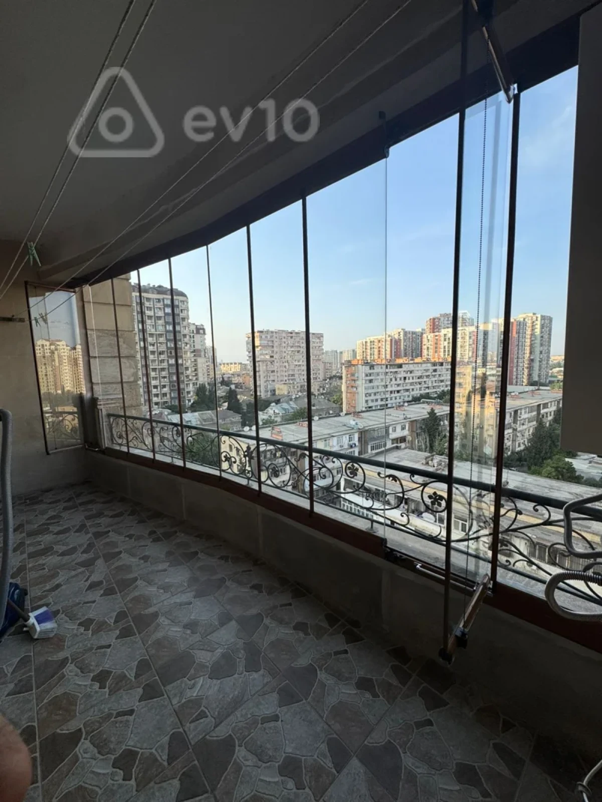 Kirayə verilir 2 otaqlı yeni tikili 60 m²