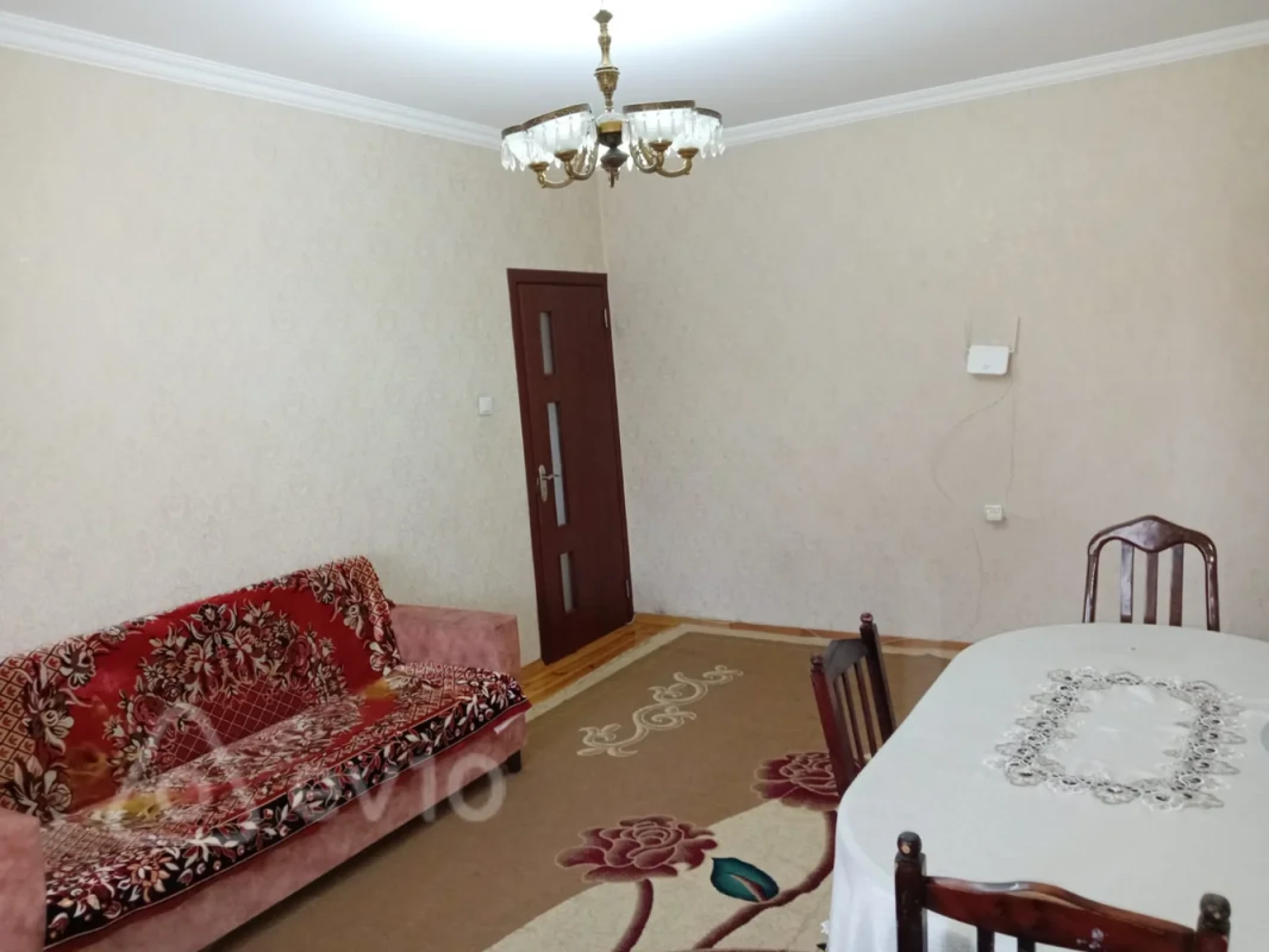 Kirayə verilir 2 otaqlı köhnə tikili 60 m²