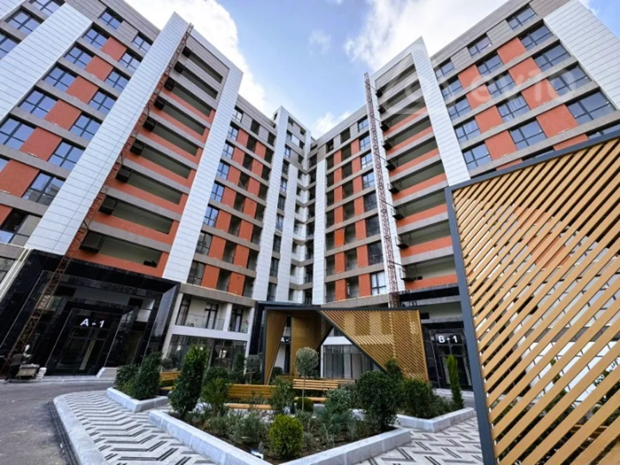 Satılır 3 otaqlı yeni tikili 101 m²