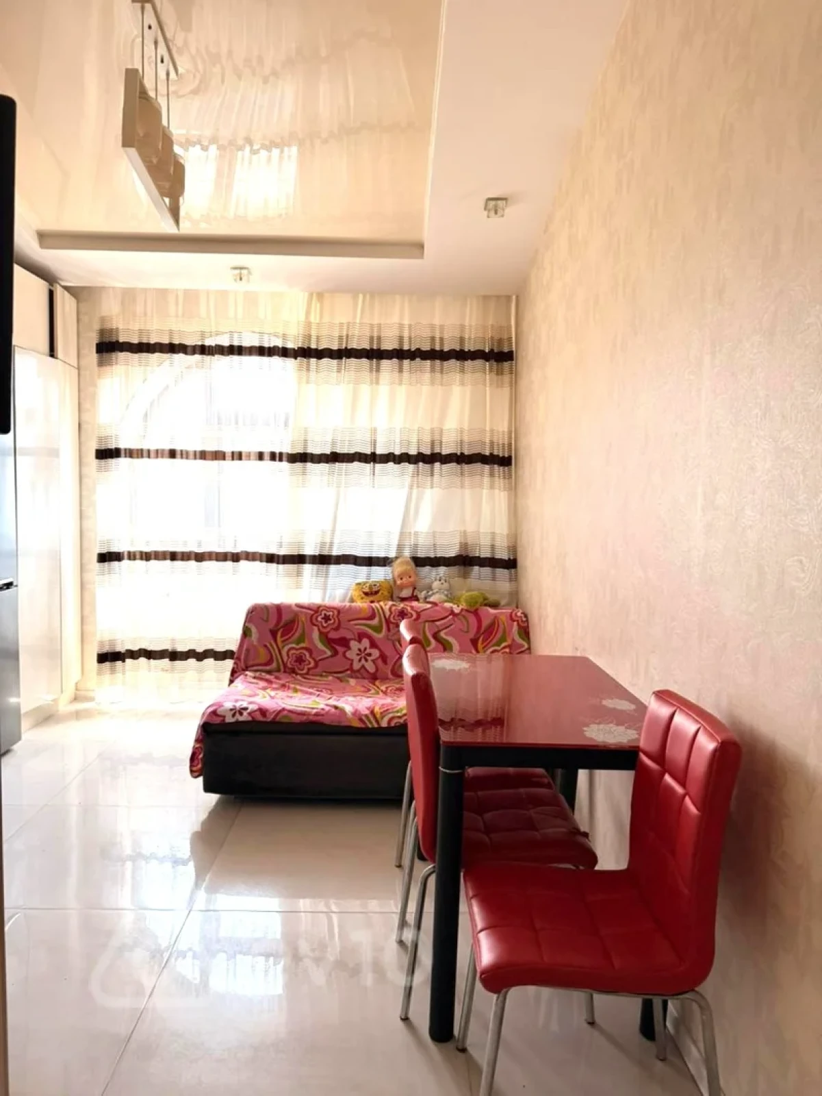 Kirayə verilir 2 otaqlı yeni tikili 80 m²