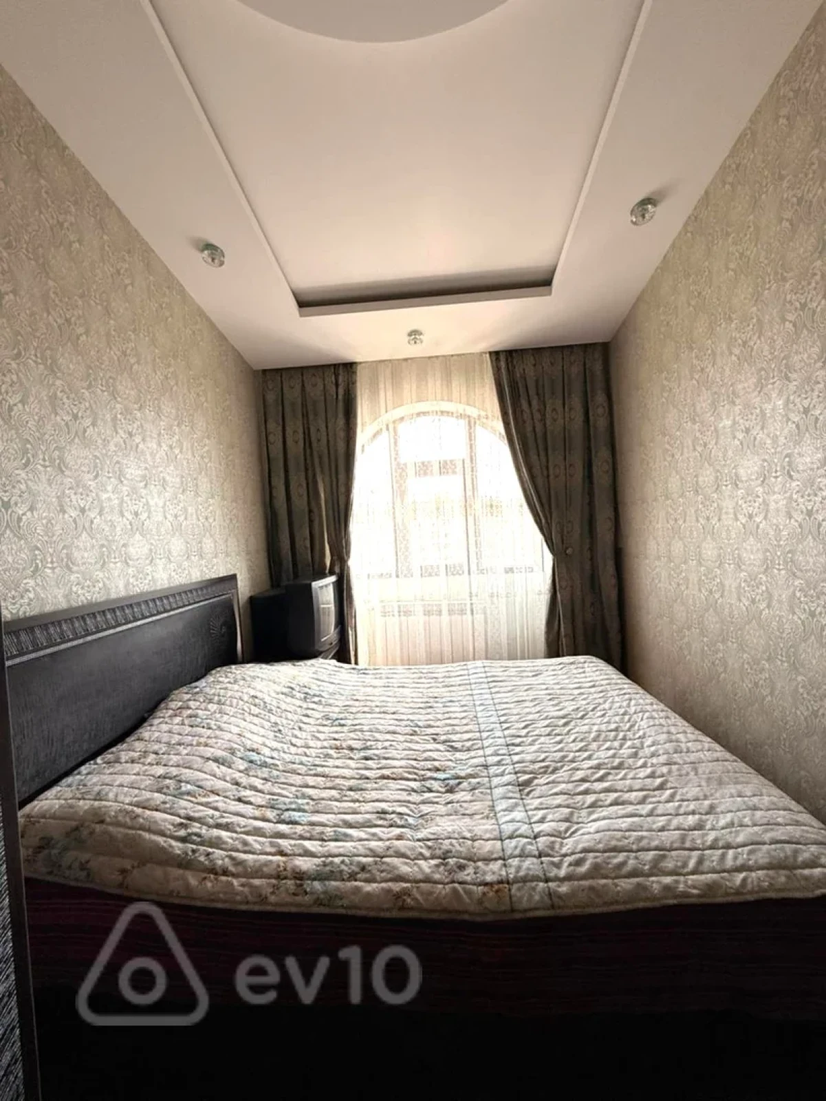 Kirayə verilir 2 otaqlı yeni tikili 80 m²