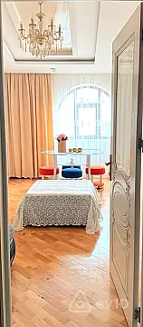 Kirayə verilir 2 otaqlı yeni tikili 80 m²