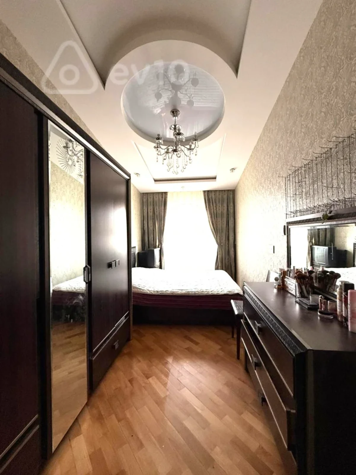 Kirayə verilir 2 otaqlı yeni tikili 80 m²