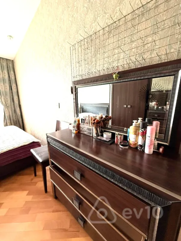 Kirayə verilir 2 otaqlı yeni tikili 80 m²