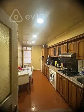 Kirayə verilir 3 otaqlı köhnə tikili 95 m²