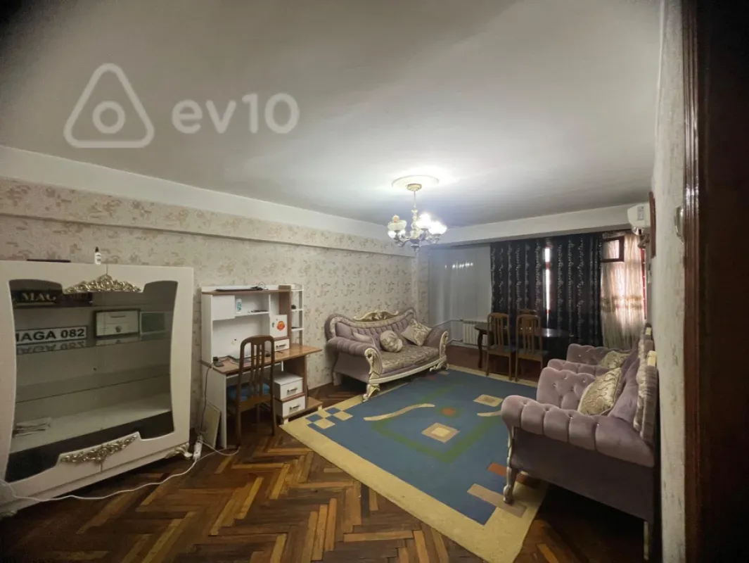 Kirayə verilir 3 otaqlı köhnə tikili 95 m²