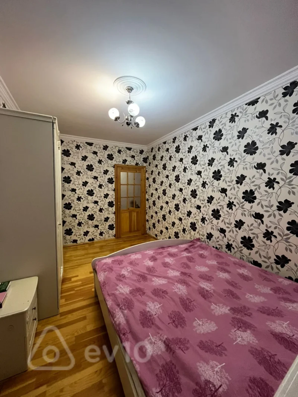 Satılır 2 otaqlı yeni tikili 82 m²