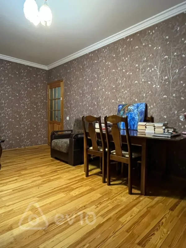 Satılır 2 otaqlı yeni tikili 82 m²