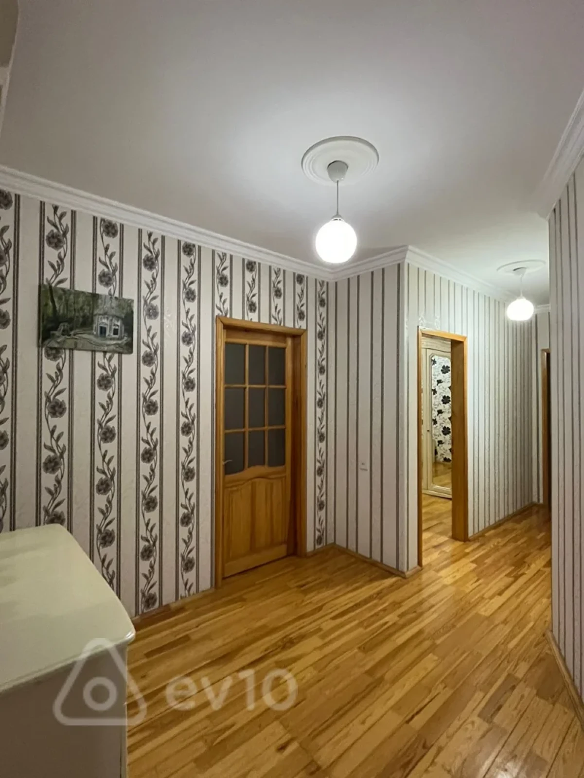 Satılır 2 otaqlı yeni tikili 82 m²