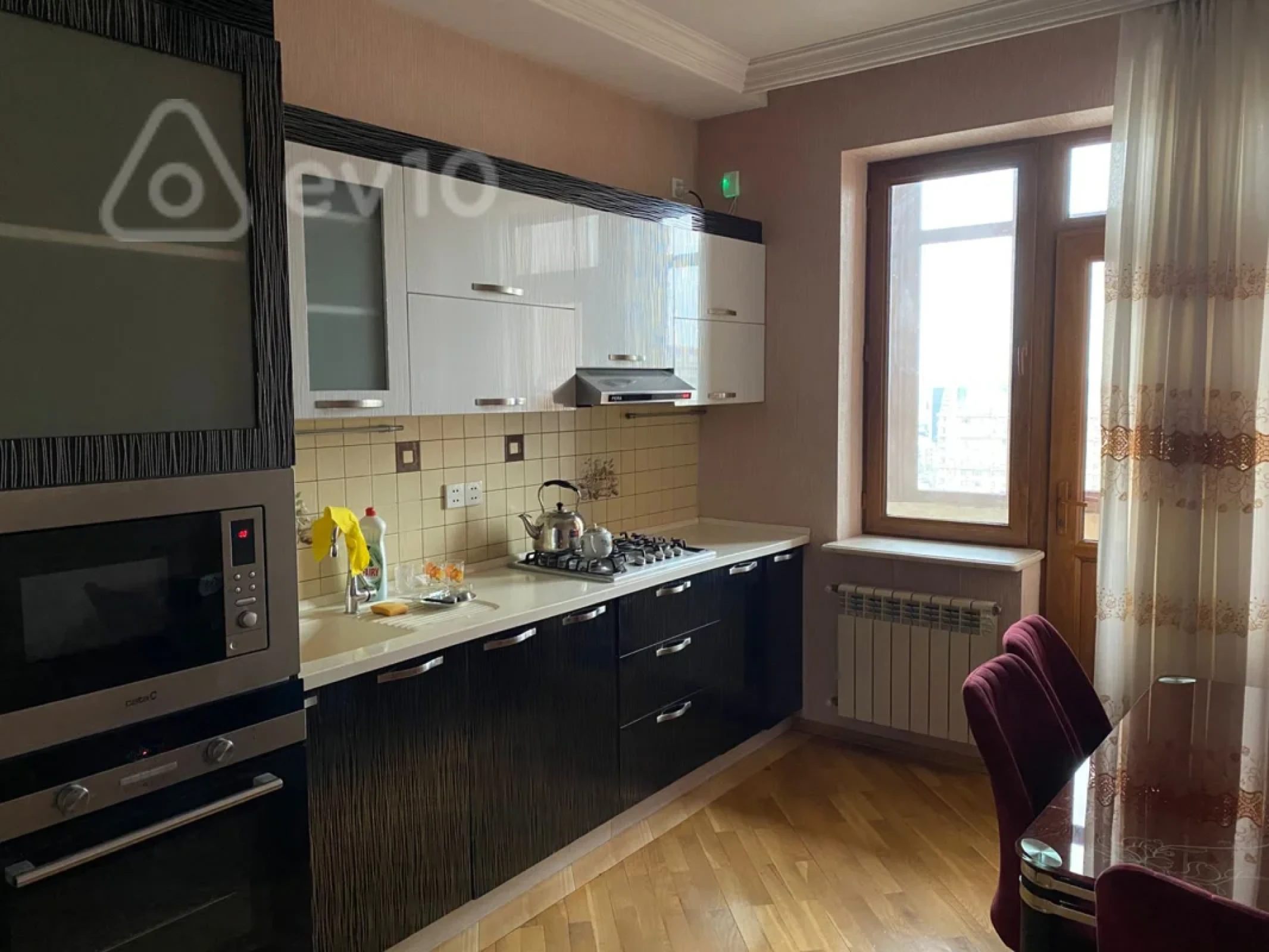 Kirayə verilir 3 otaqlı yeni tikili 110 m²