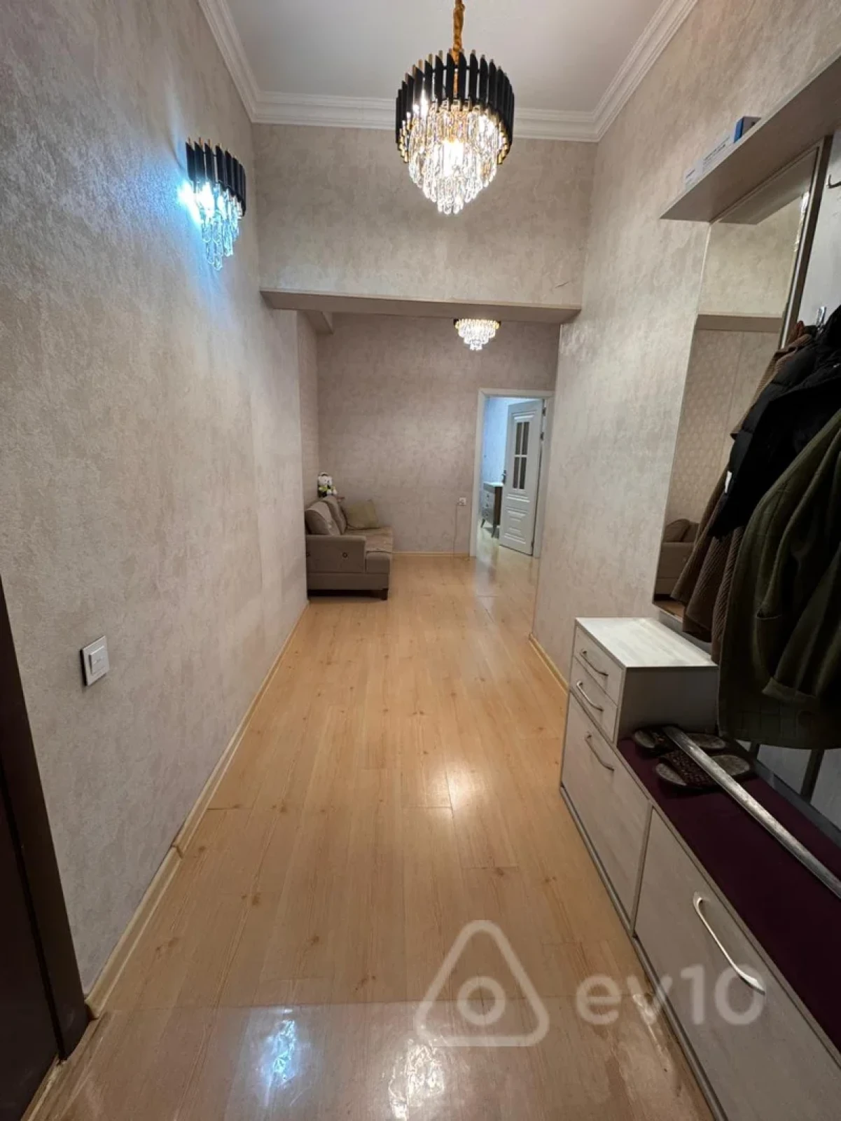 Satılır 2 otaqlı yeni tikili 95 m²