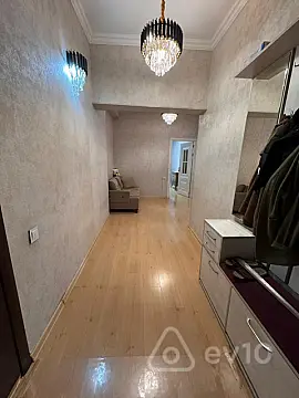 Satılır 2 otaqlı yeni tikili 95 m²