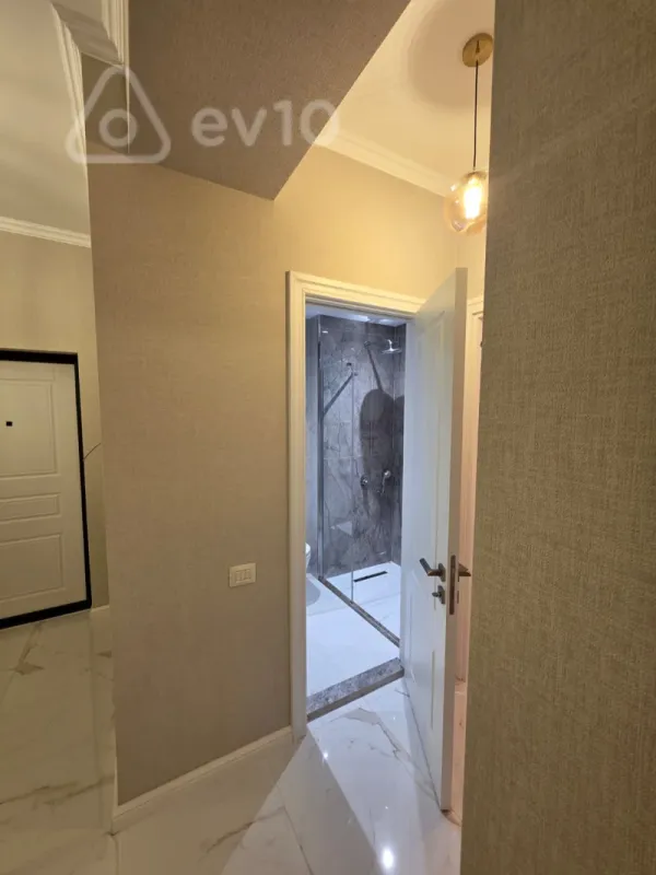 Satılır 3 otaqlı yeni tikili 95 m²