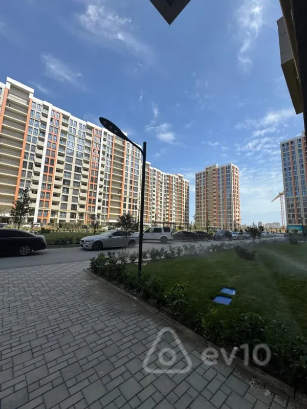 Satılır 3 otaqlı yeni tikili 95 m²