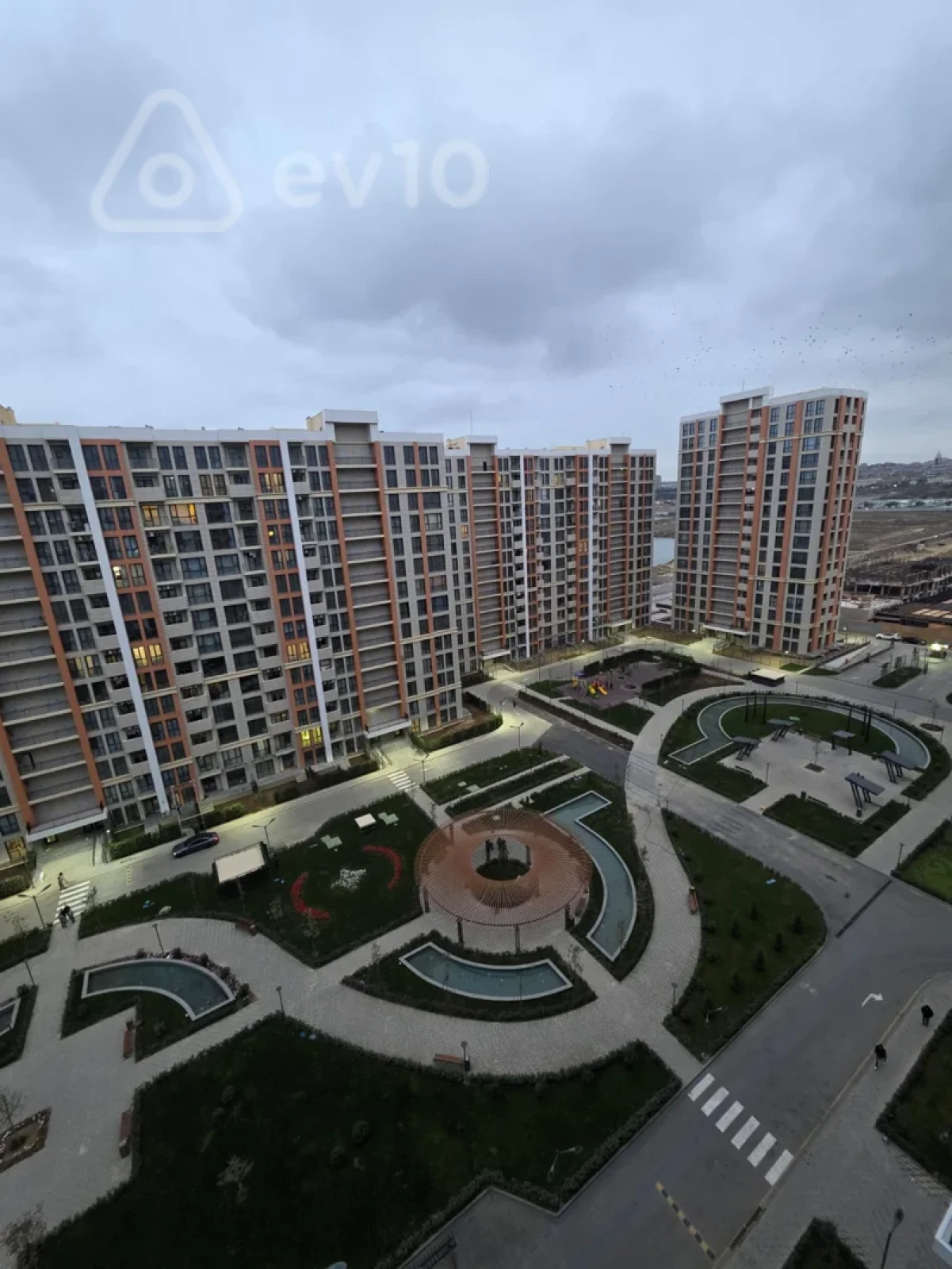 Satılır 3 otaqlı yeni tikili 95 m²