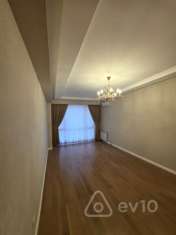 Satılır 3 otaqlı yeni tikili 95 m²