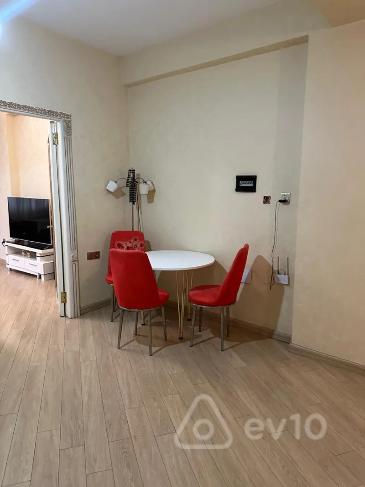 Kirayə verilir 3 otaqlı yeni tikili 110 m²