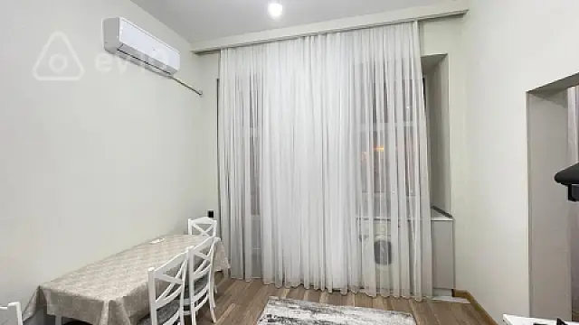 Kirayə verilir 1 otaqlı köhnə tikili 35 m² — Bakı, Nəsimi 1 otaq 35.00 m²