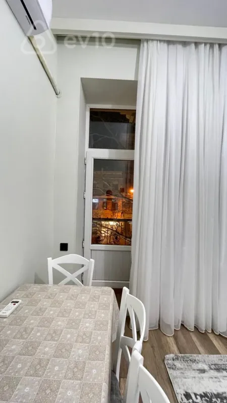 Kirayə verilir 1 otaqlı köhnə tikili 35 m²