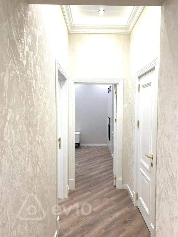 Kirayə verilir 3 otaqlı yeni tikili 105 m²