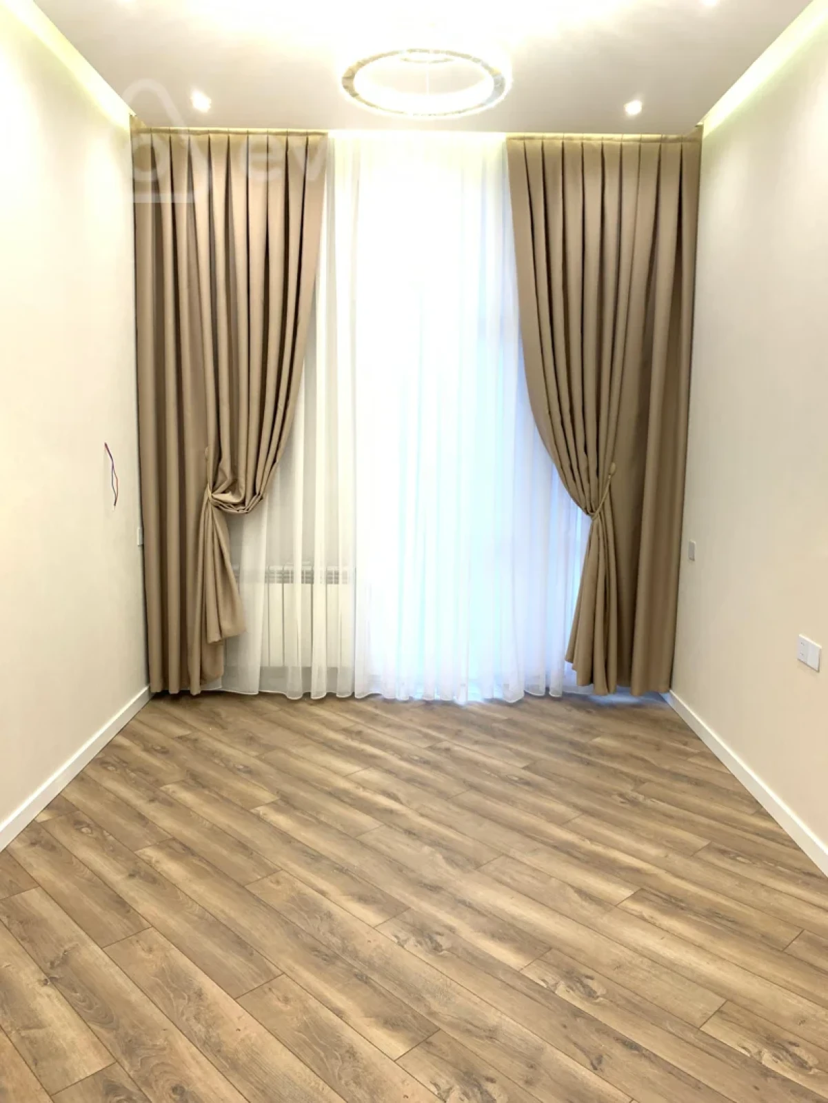 Kirayə verilir 3 otaqlı yeni tikili 105 m²