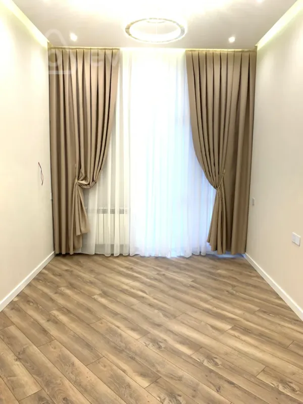 Kirayə verilir 3 otaqlı yeni tikili 105 m²