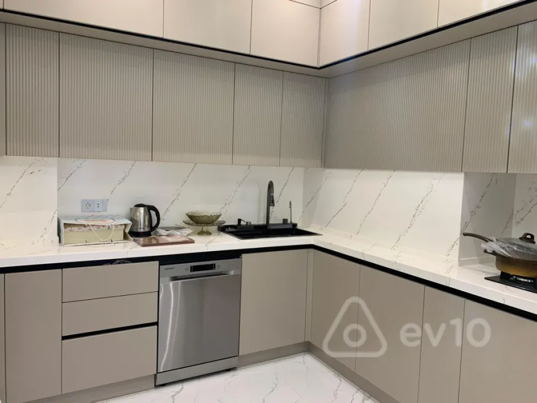 Kirayə verilir 3 otaqlı yeni tikili 105 m²