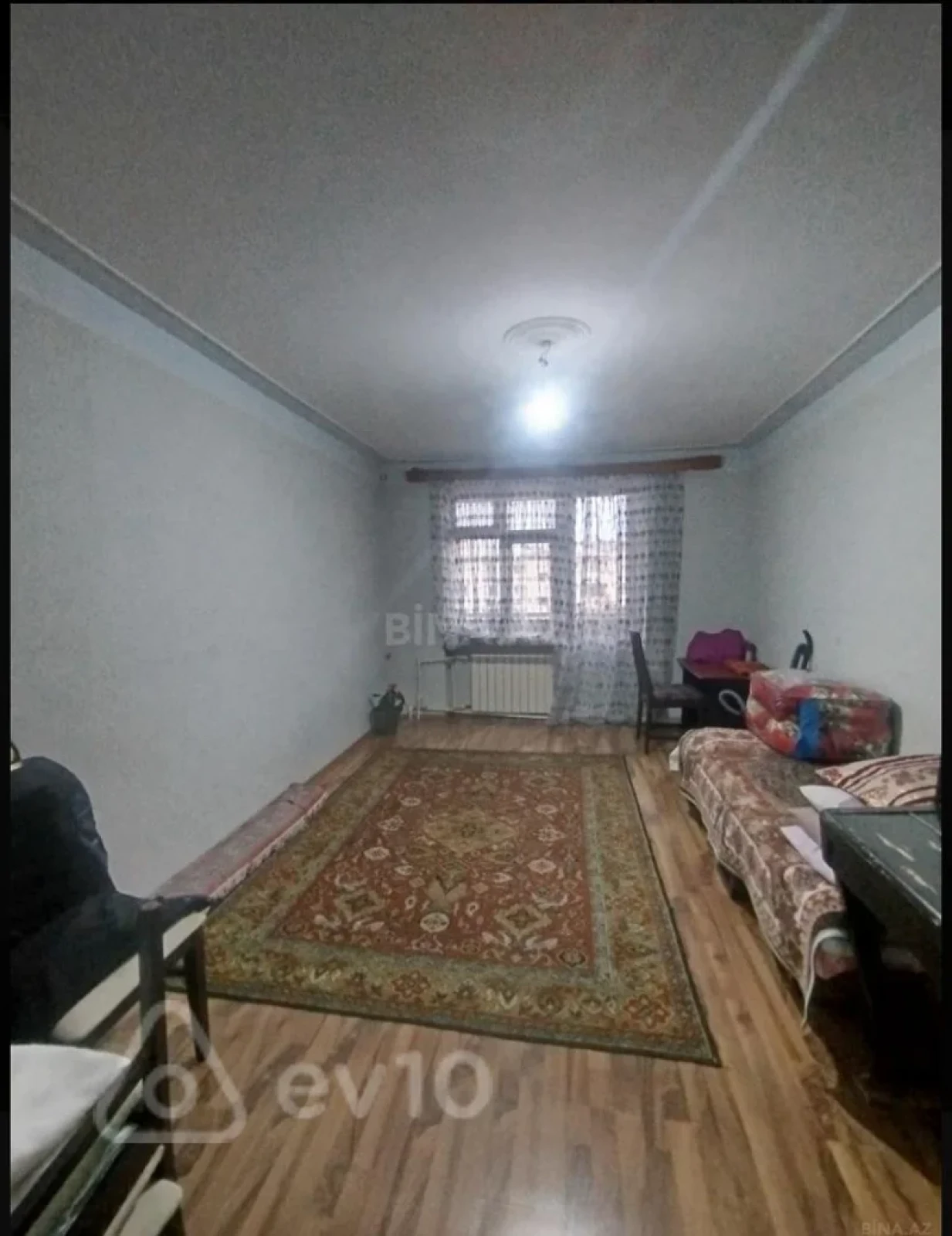 Satılır 3 otaqlı köhnə tikili 70 m²