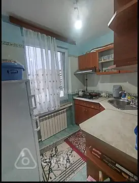 Satılır 3 otaqlı köhnə tikili 70 m²