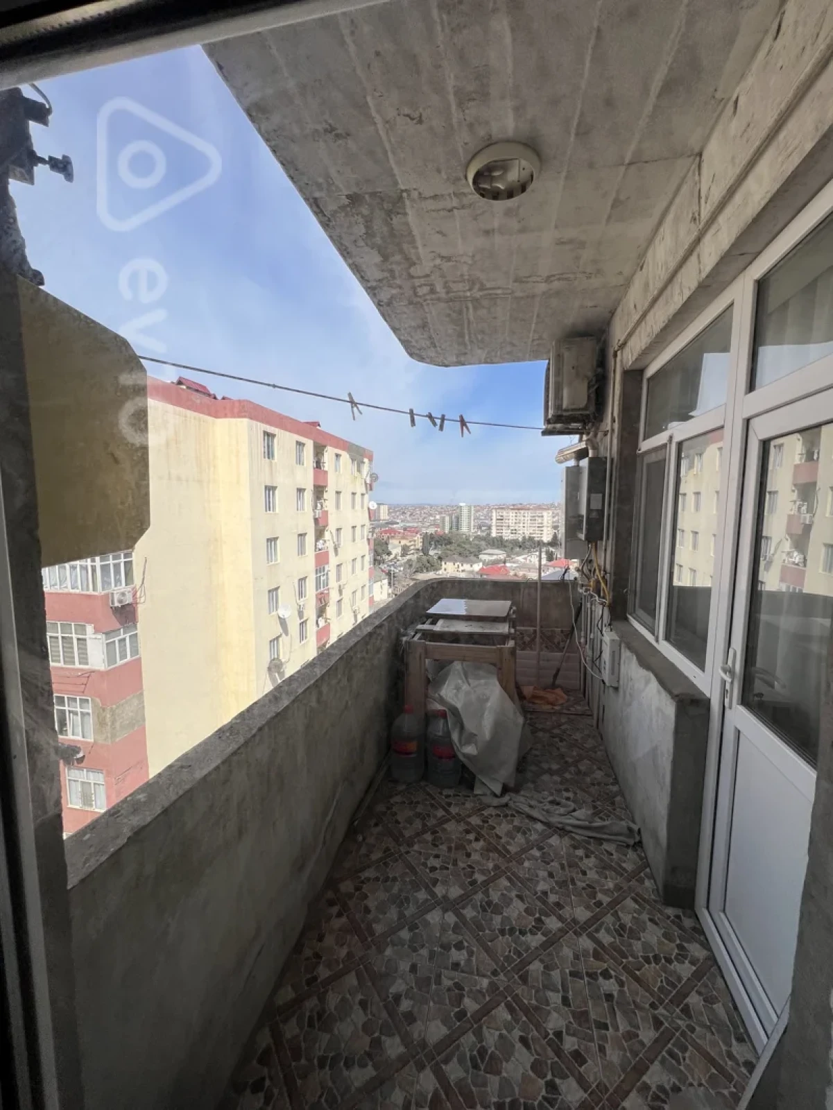 Kirayə verilir 2 otaqlı yeni tikili 54 m²
