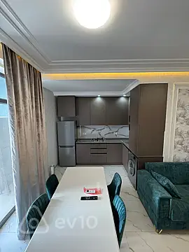 Kirayə verilir 2 otaqlı yeni tikili 70 m²