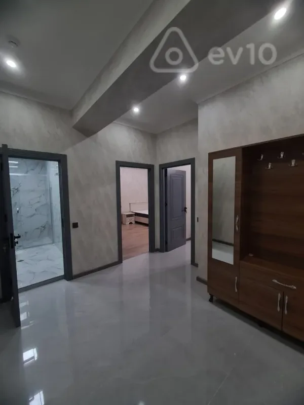 Kirayə verilir 2 otaqlı yeni tikili 70 m²